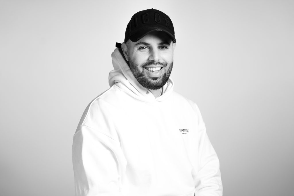 Defiant Head Shots-23